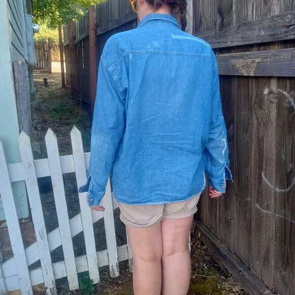 Vintage 90’s Denim Winnie The Pooh Buttondown - Picture 13 of 16